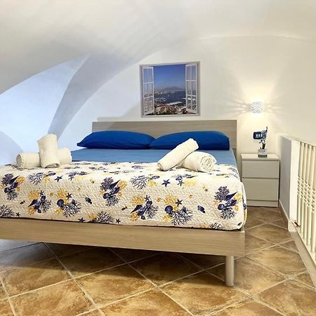 Oikos Guest House نابولي المظهر الخارجي الصورة