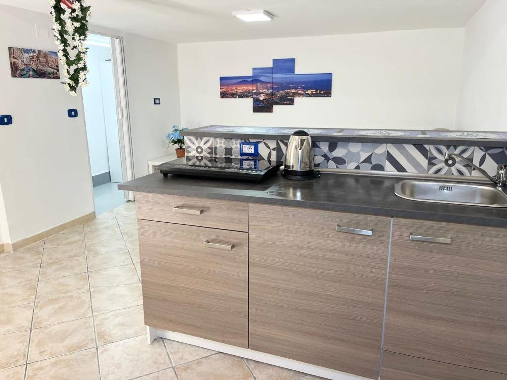 Oikos Guest House نابولي المظهر الخارجي الصورة
