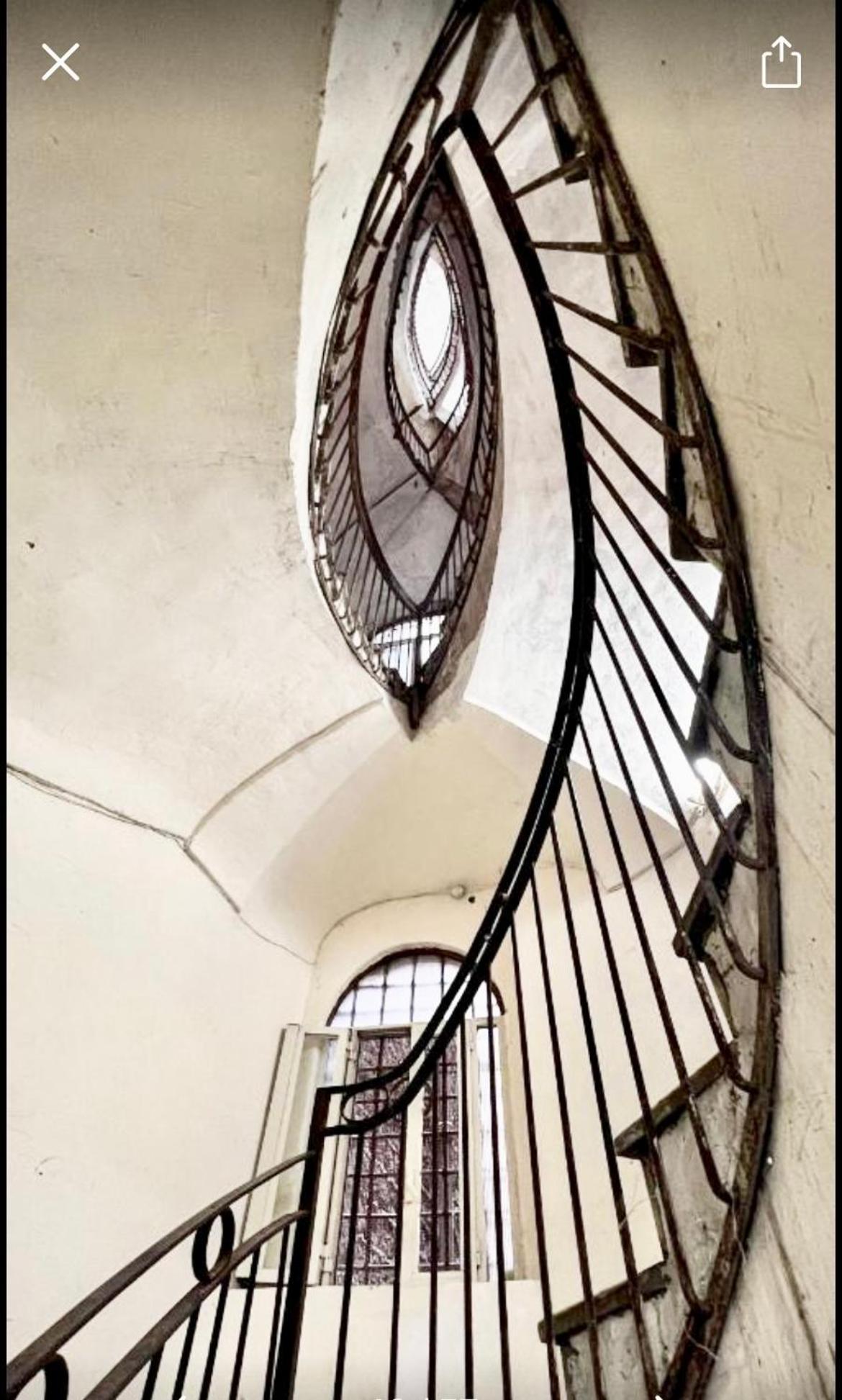 Oikos Guest House نابولي المظهر الخارجي الصورة