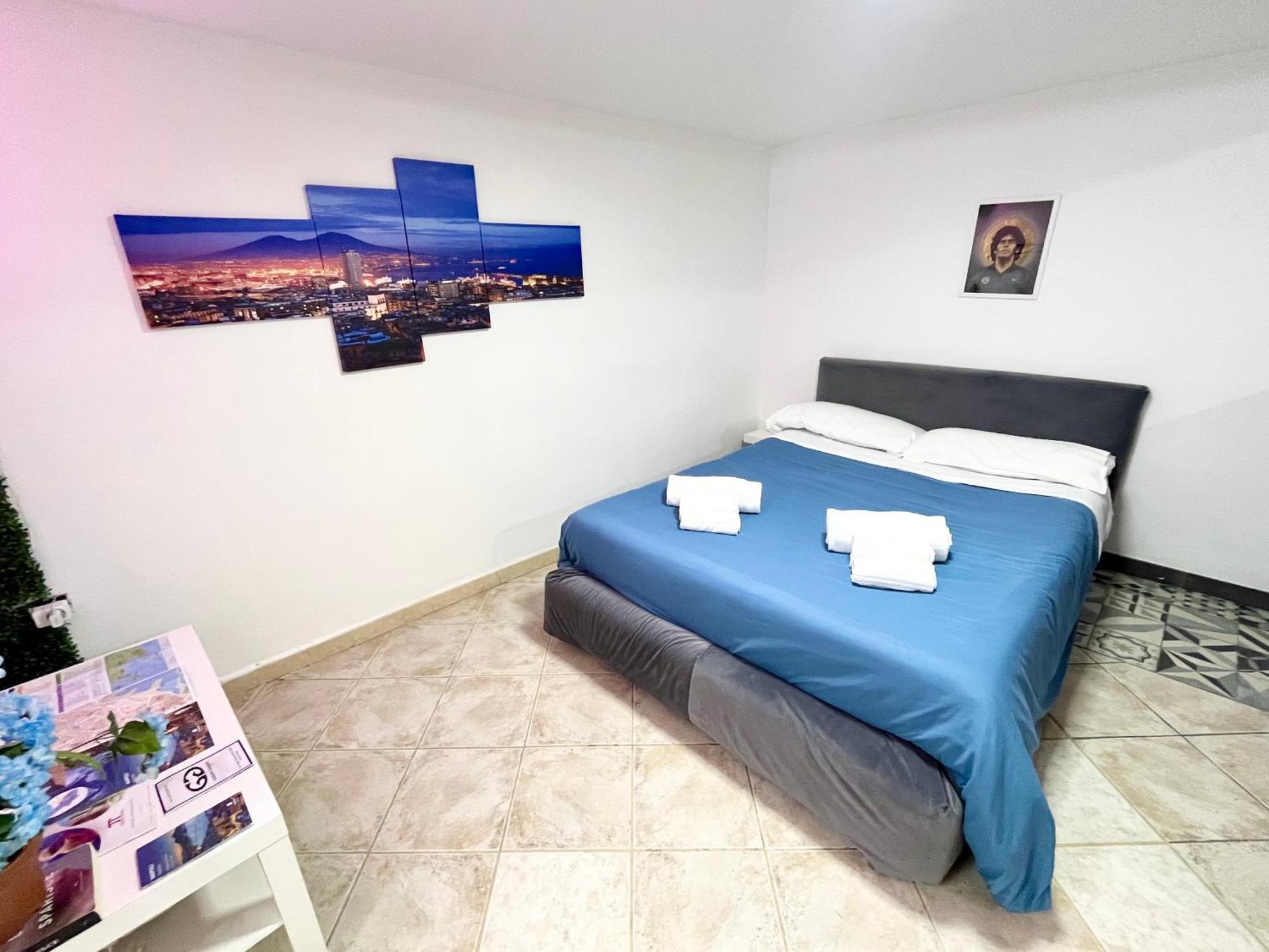 Oikos Guest House نابولي المظهر الخارجي الصورة